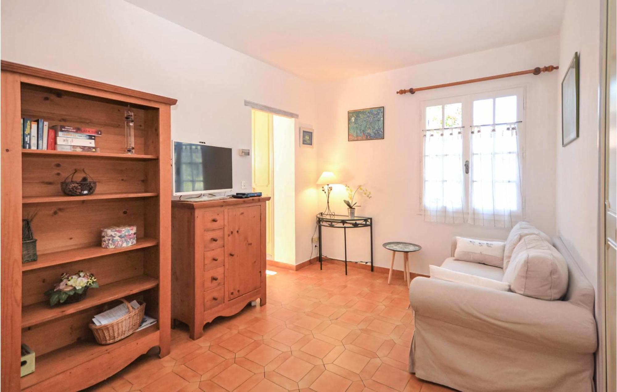 1 Bedroom Pet Friendly Home In Entrechaux Экстерьер фото